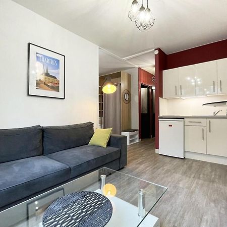 Le Chasles For 2 Persons Apartment Chartres Bagian luar foto